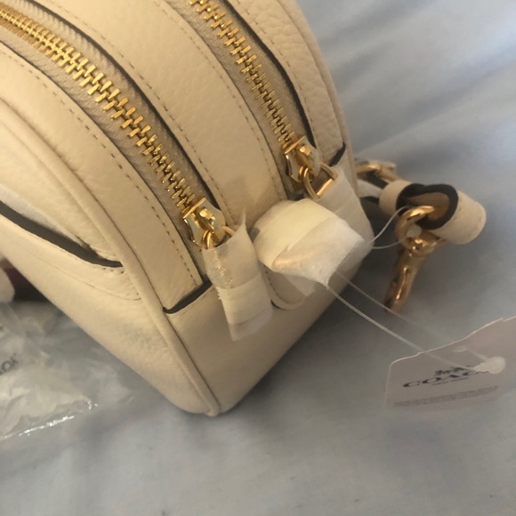 ~sold! Flash Sale! Coach leather crossbody 🦋HP - Picture 12 of 16